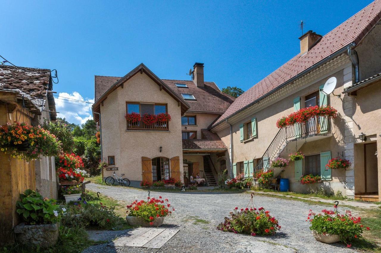 Les Clarines Perceneige - Chambre D'Hotes Vue Sur Montagne Bed & Breakfast Saint-Jacques-en-Valgodemard Exterior photo